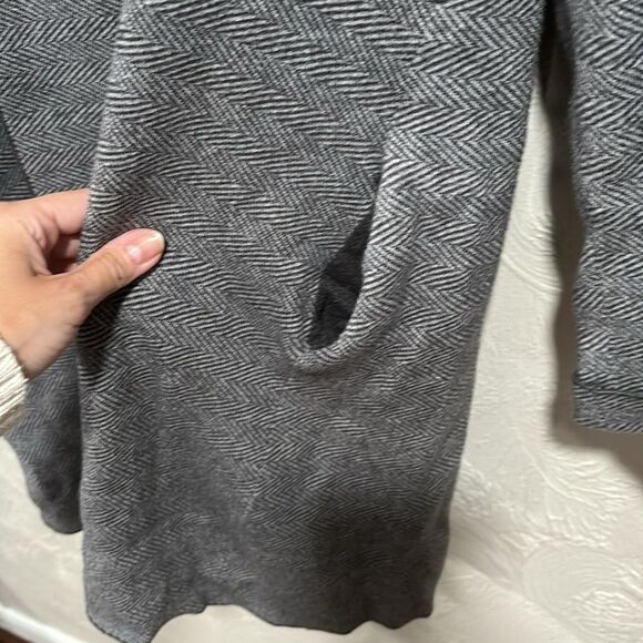 ZARA Gray Herringbone Long Knit Cardigan Size Small - Picture 4 of 8